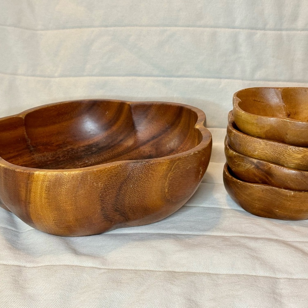 Rustic Wooden Bowl Set for Dining